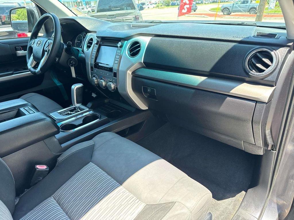 Used 2016 Toyota Tundra SR5 w/ SR5 Upgrade Package RWD image 13