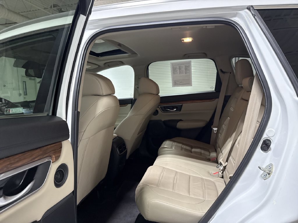 Used 2020 Honda CR-V Touring image 24