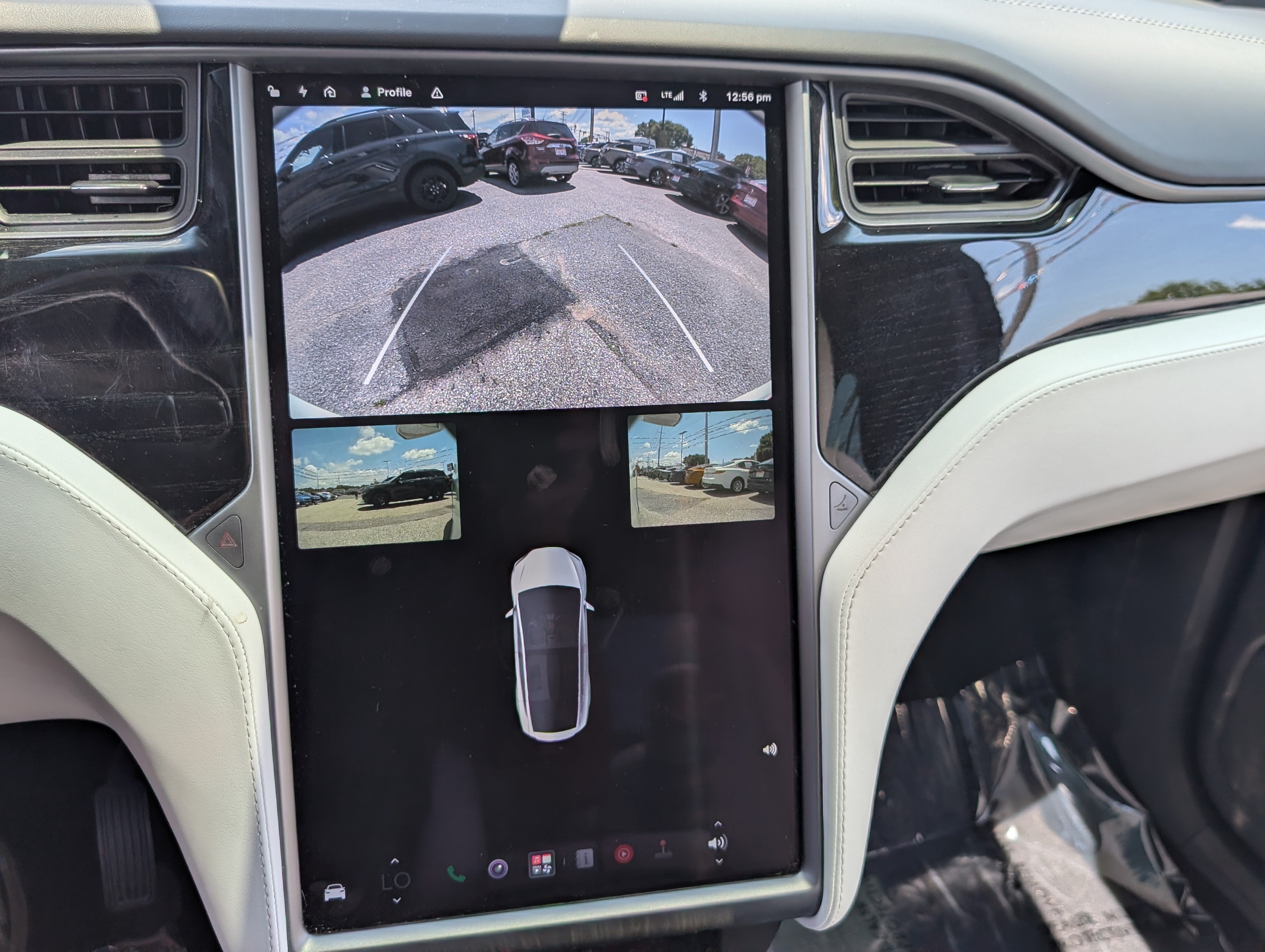 Used 2018 Tesla Model X 75D AWD/4WD image 25