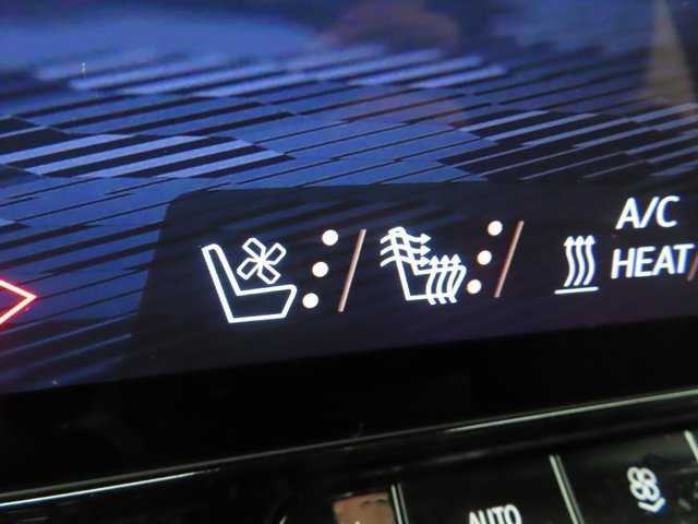 Certified 2024 Chevrolet Blazer EV RS image 25