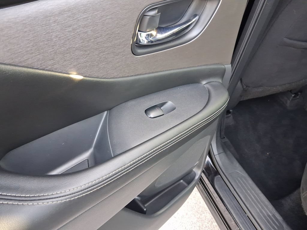 Used 2023 Nissan Murano S FWD image 12