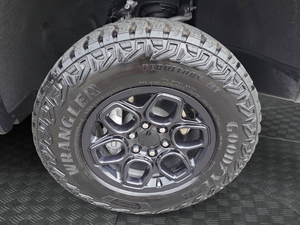 Certified 2024 Chevrolet Silverado 1500 ZR2 w/ ZR2 Bison Edition image 17