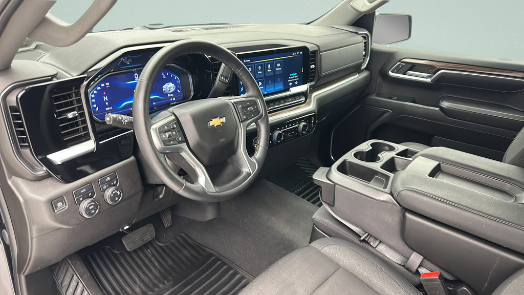 Used 2024 Chevrolet Silverado 1500 LT AWD/4WD image 15