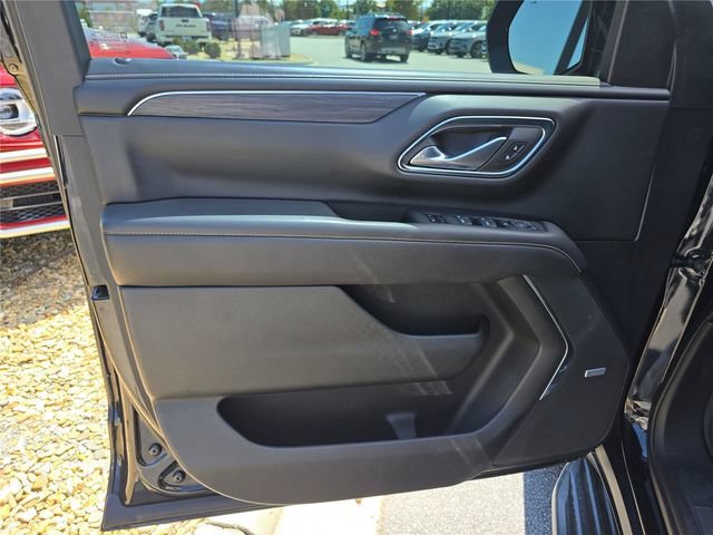 Used 2023 GMC Yukon XL SLT AWD/4WD image 18