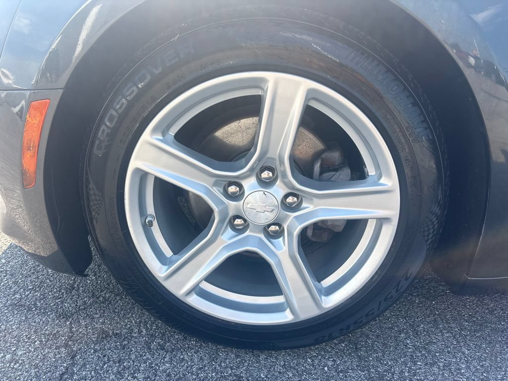 Used 2016 Chevrolet Camaro LT RWD image 30