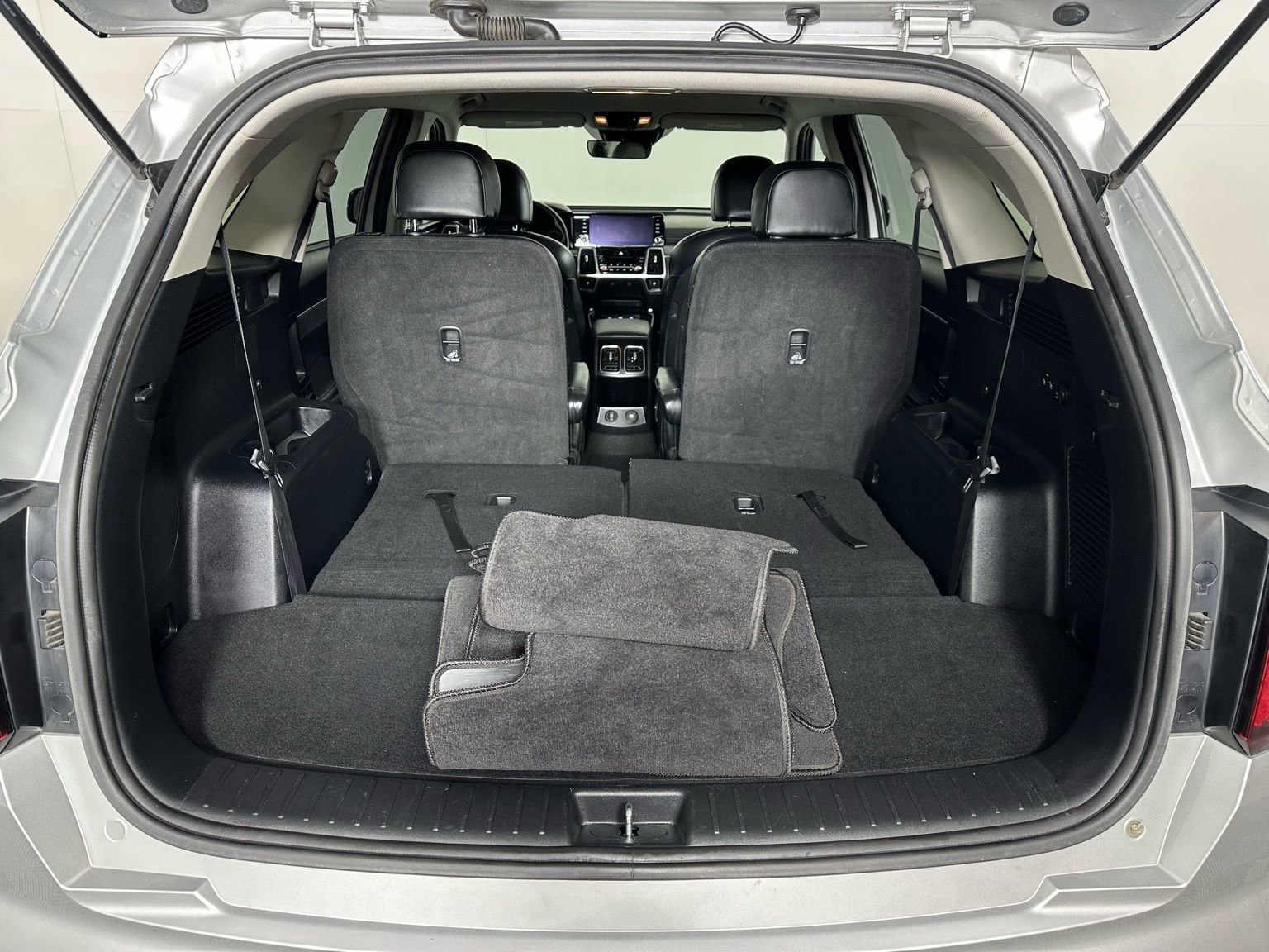 Used 2022 Kia Sorento S image 29