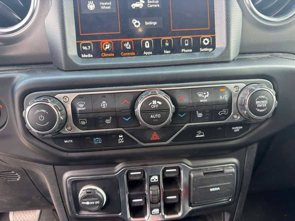 Used 2023 Jeep Wrangler Unlimited Rubicon 4xe w/ Cold Weather Group AWD/4WD image 15