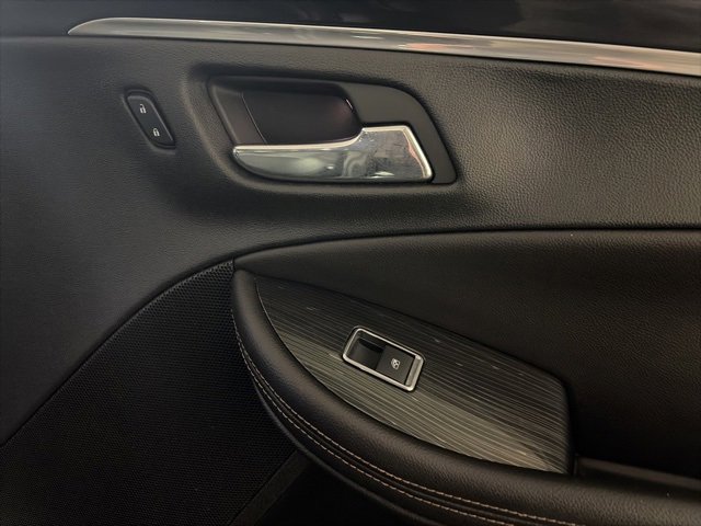 Used 2018 Chevrolet Impala LT image 19