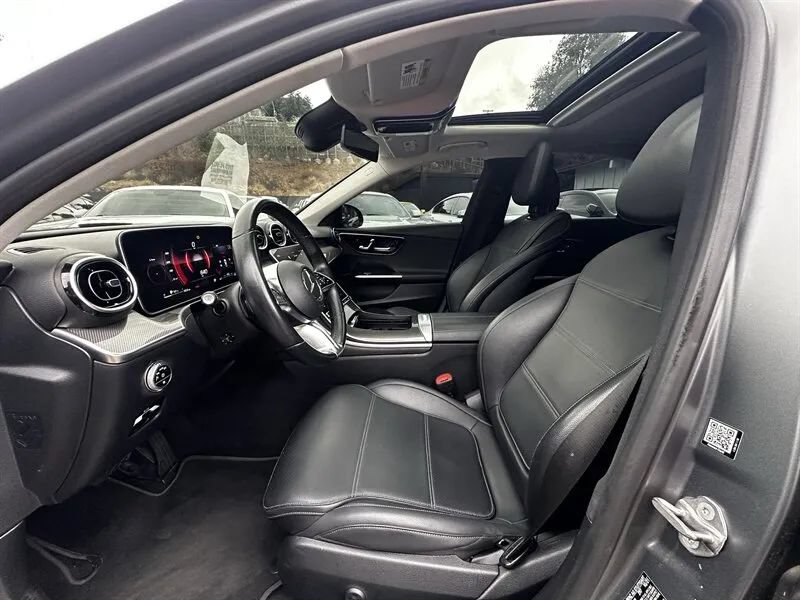 Used 2022 Mercedes-Benz C 300 Sedan image 32