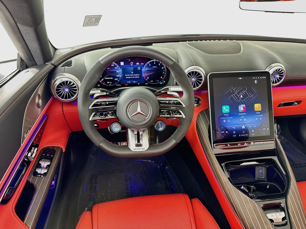 Used 2026 Mercedes-Benz SL 43 AMG w/ Driver Assistance Package image 22