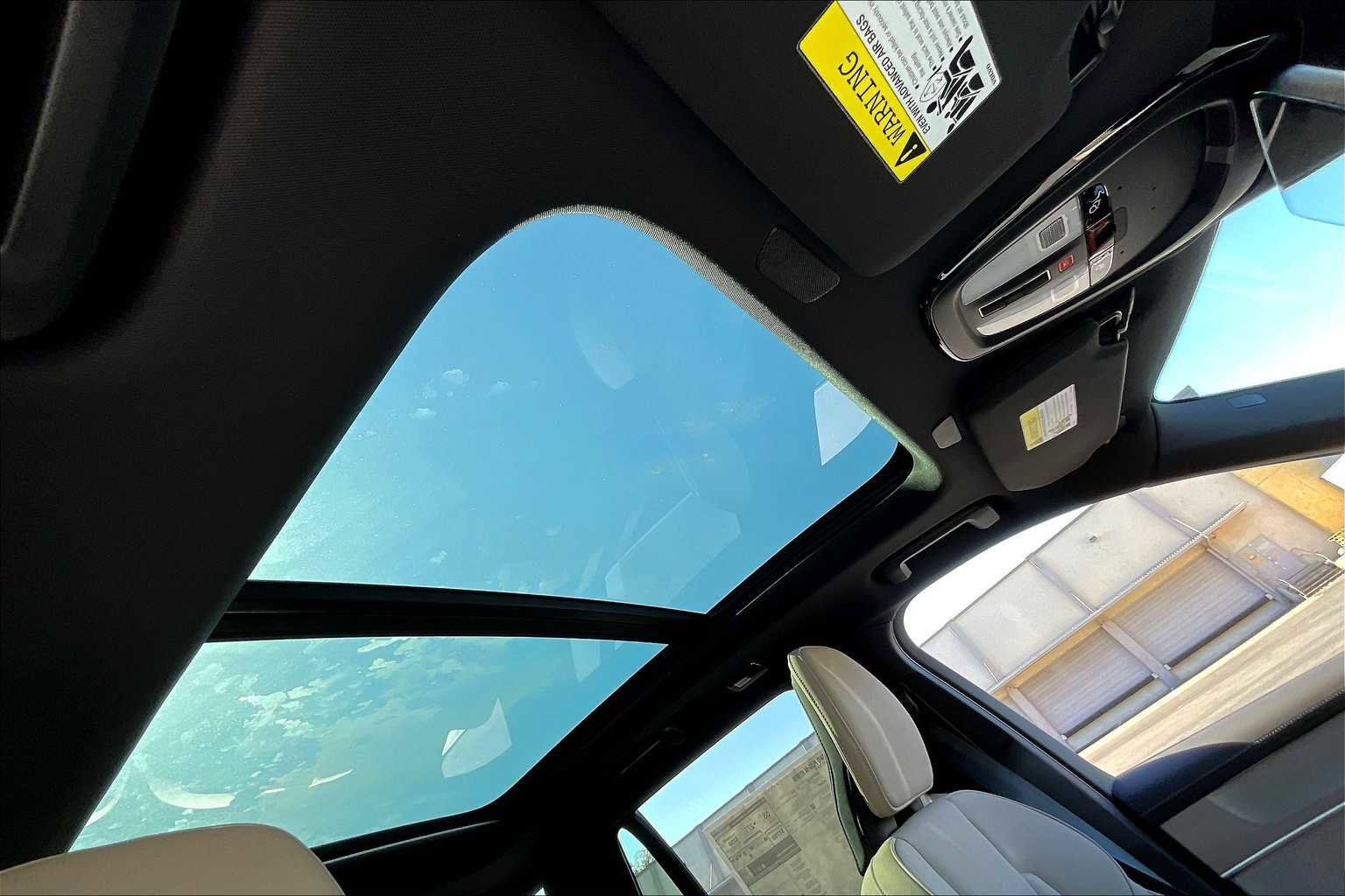 New 2026 Volvo XC90 T8 Plus image 30