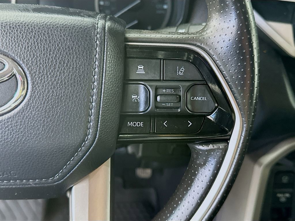 Used 2022 Toyota Tundra SR5 w/ SR5 Convenience Package RWD image 24