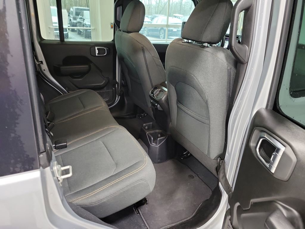 Used 2024 Jeep Wrangler Sport S image 18