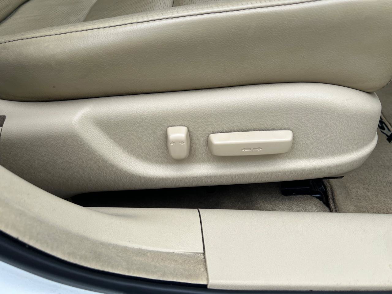 Used 2012 Acura TSX Sedan FWD image 32