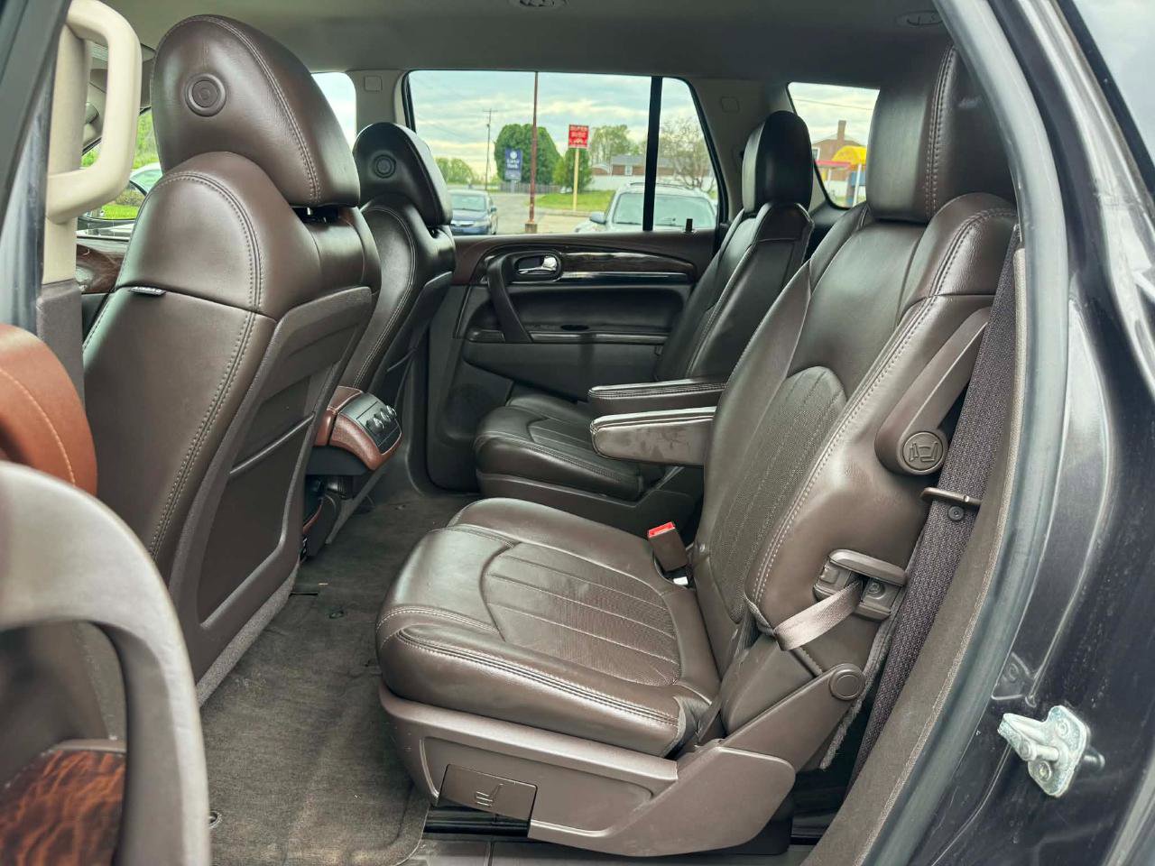 Used 2014 Buick Enclave Leather image 12