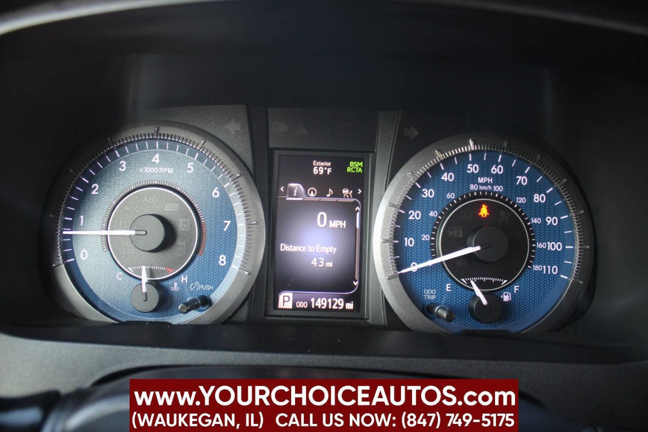 Used 2018 Toyota Sienna XLE w/ XLE Navigation Package FWD image 25