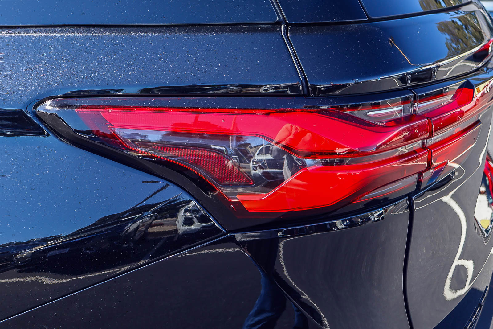 Used 2023 Chevrolet Traverse RS w/ LPO, Floor Liner Package image 24