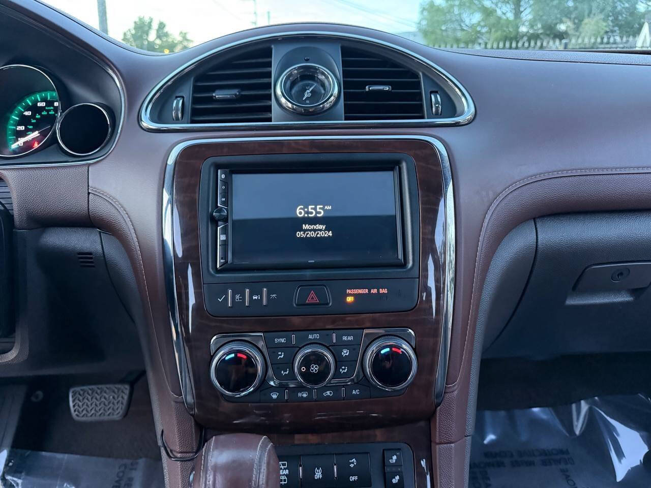 Used 2014 Buick Enclave Leather AWD/4WD image 25
