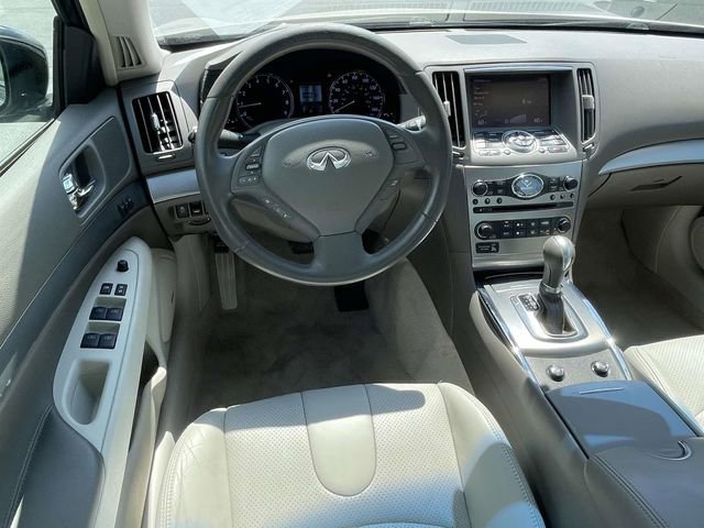 Used 2013 INFINITI G37 Journey w/ Premium Pkg image 14