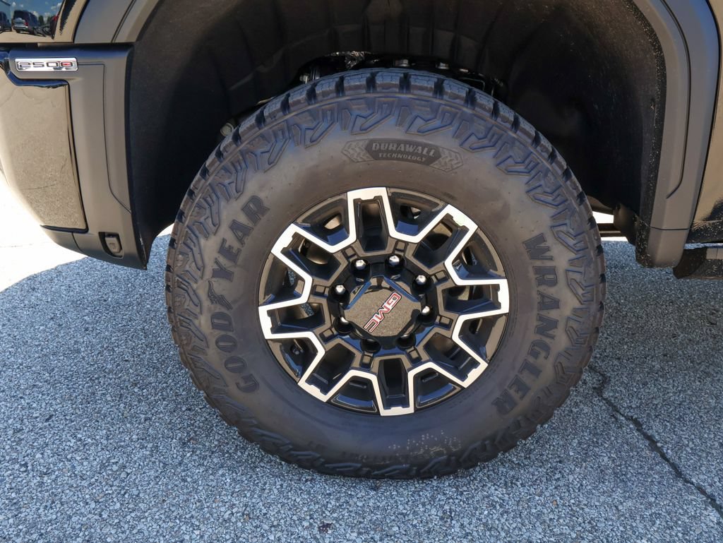 New 2026 GMC Sierra 2500 AT4X w/ LPO, Black Badging Package AWD/4WD image 37