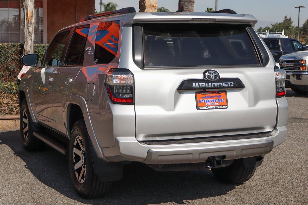 Used 2022 Toyota 4Runner TRD Off-Road Premium AWD/4WD image 6