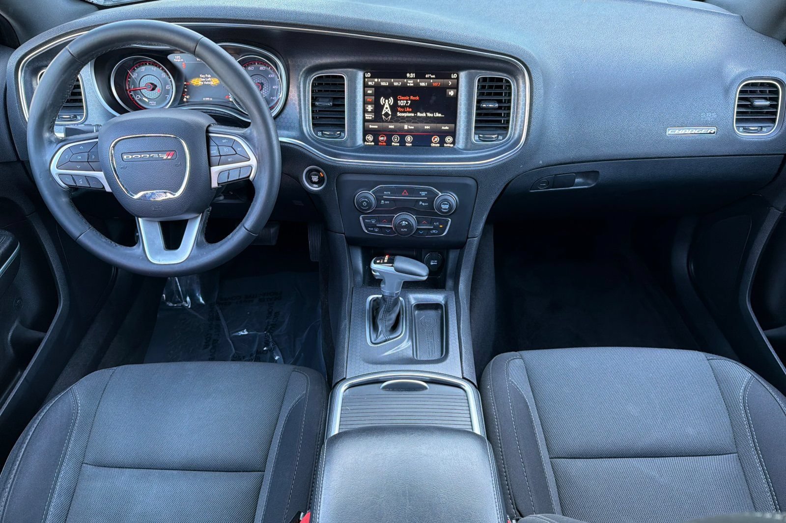 Used 2018 Dodge Charger SXT Plus RWD image 13