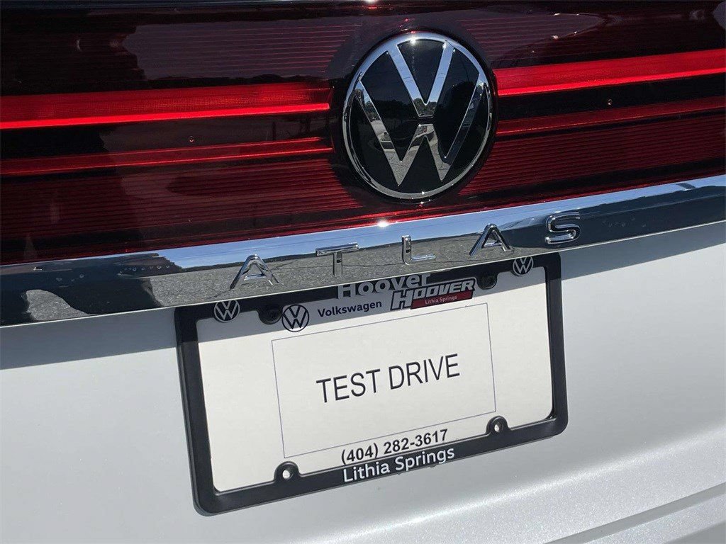 New 2026 Volkswagen Atlas Cross Sport SE FWD image 15