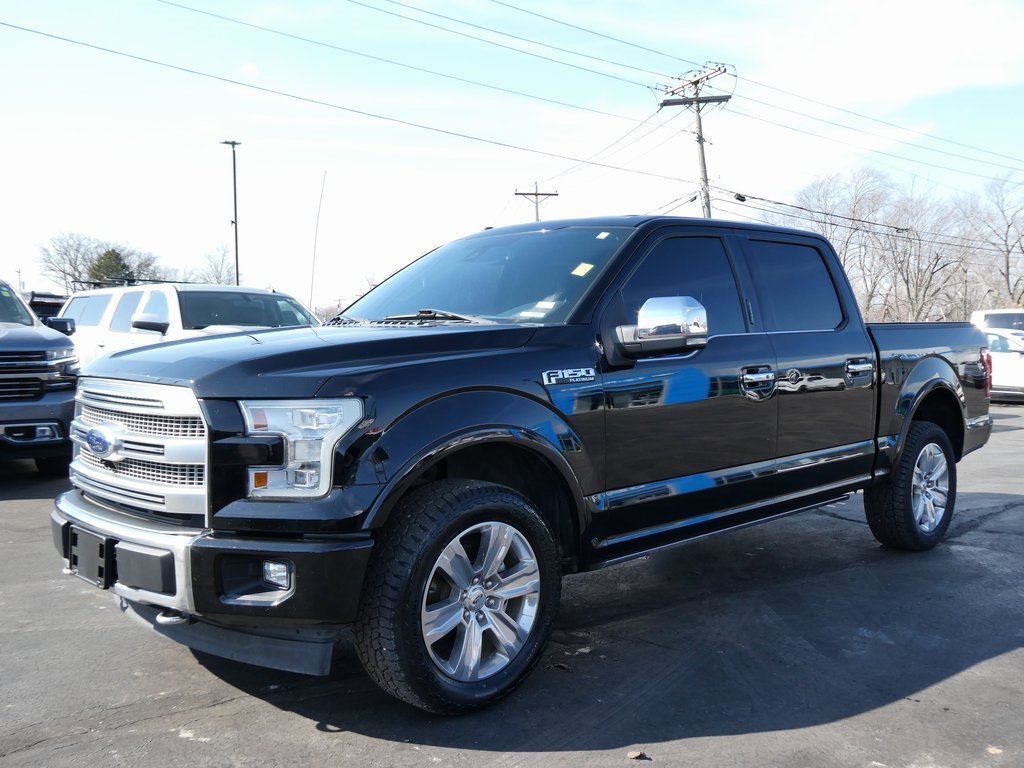 Used 2017 Ford F150 Platinum w/ Equipment Group 701A Luxury image 8