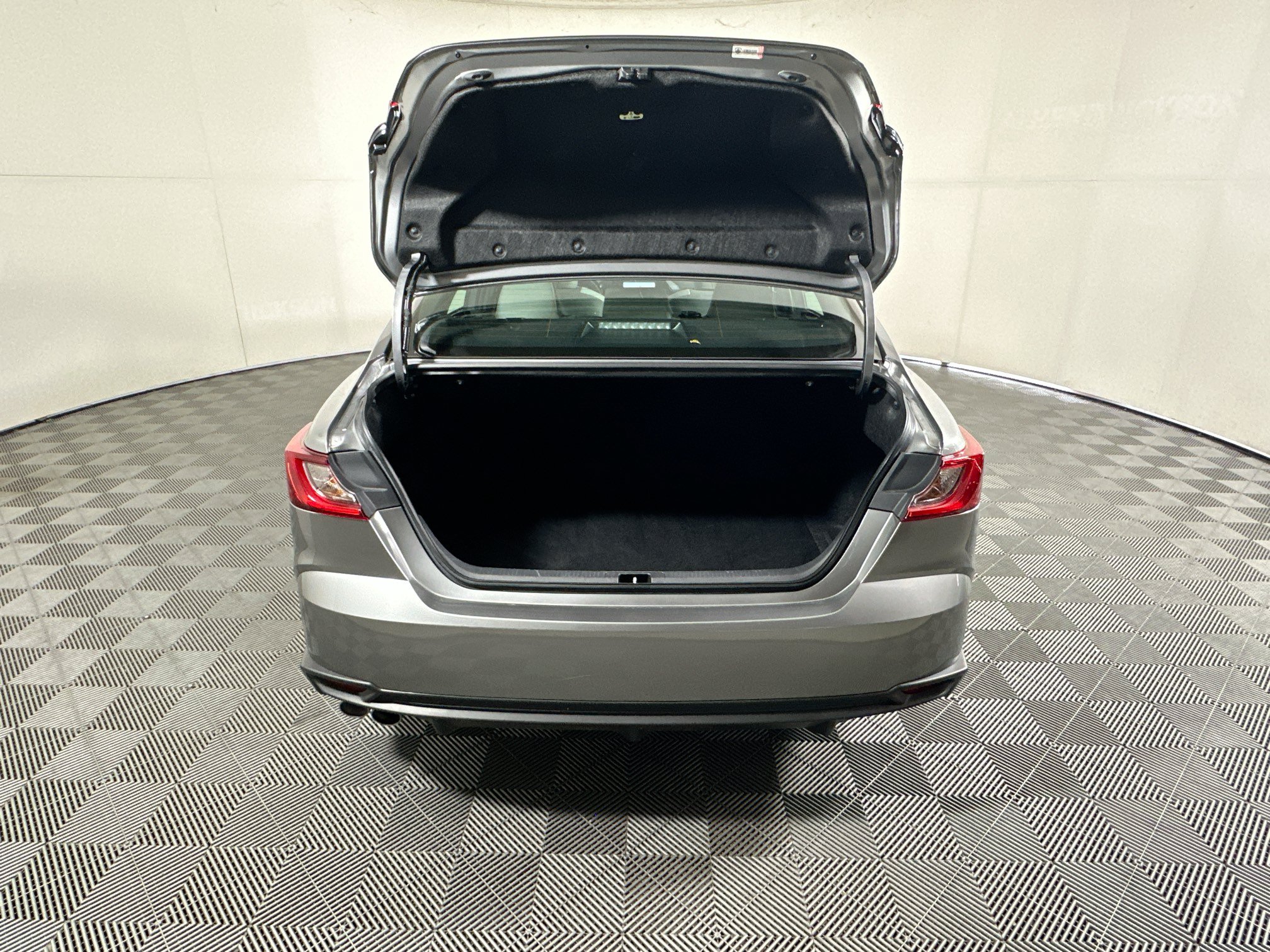 Certified 2026 Toyota Camry SE FWD image 31