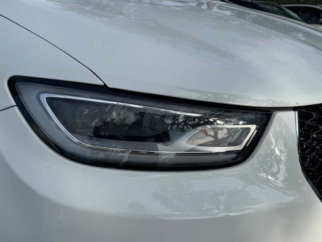 Used 2025 Chrysler Pacifica Select FWD image 9