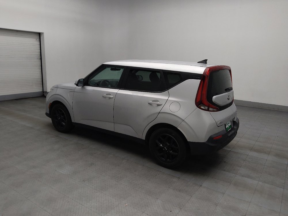 Used 2021 Kia Soul S image 3