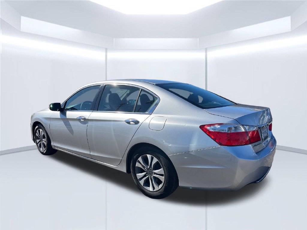 Used 2013 Honda Accord LX image 3