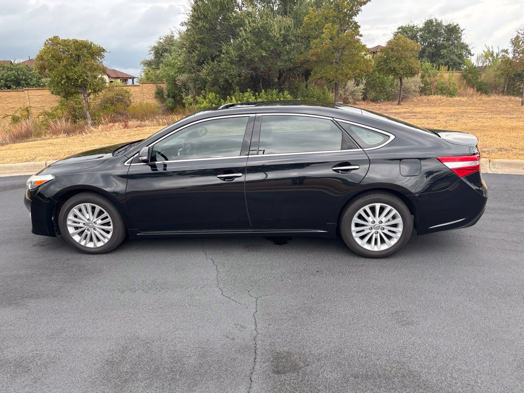 Used 2014 Toyota Avalon XLE Touring FWD image 2