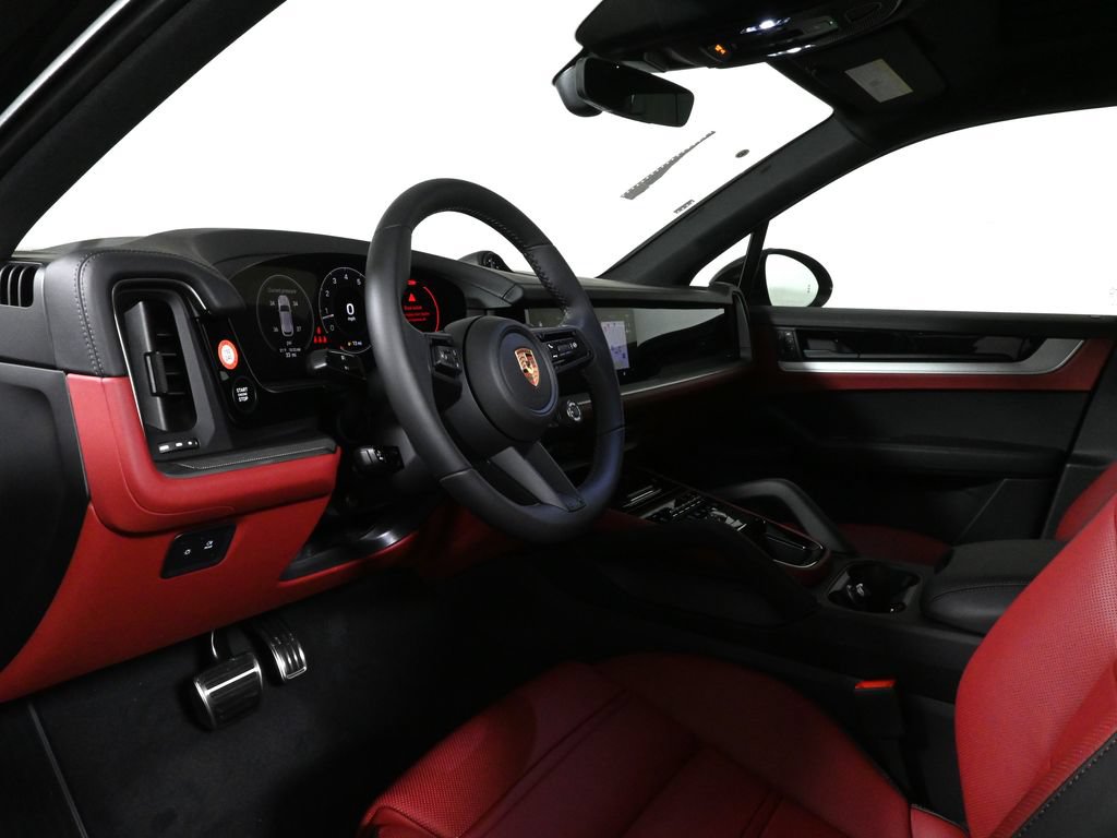 Used 2026 Porsche Cayenne S AWD/4WD image 4