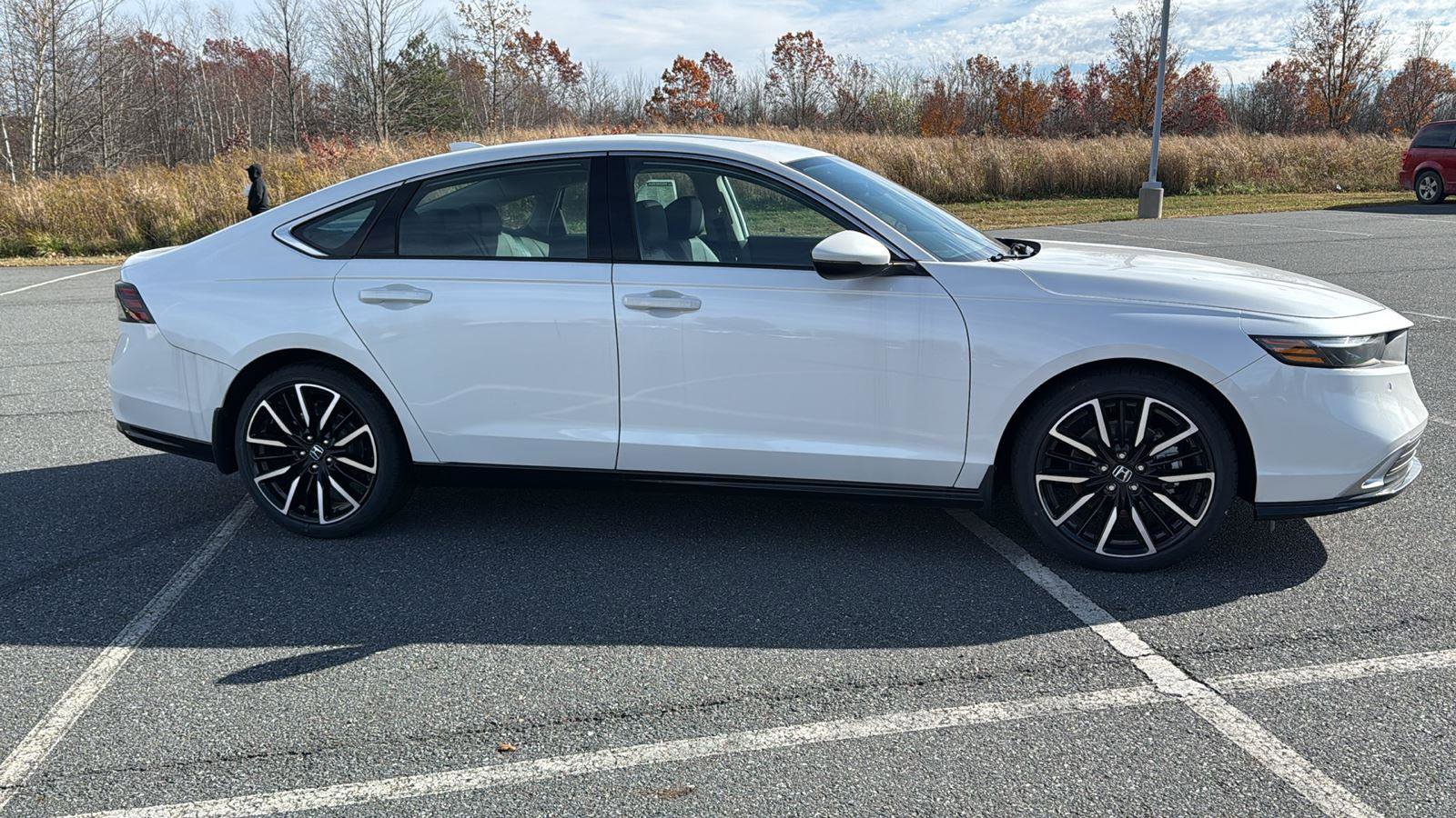 New 2025 Honda Accord Touring image 3