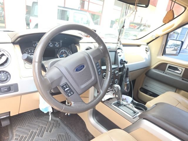 Used 2014 Ford F150 Lariat w/ Equipment Group 502A Luxury AWD/4WD image 2