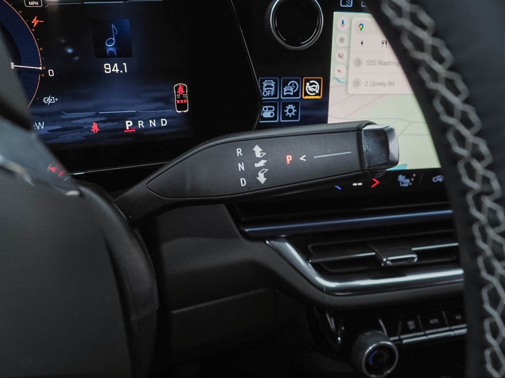 Used 2025 Chevrolet Equinox EV LT w/ Convenience Package FWD image 31