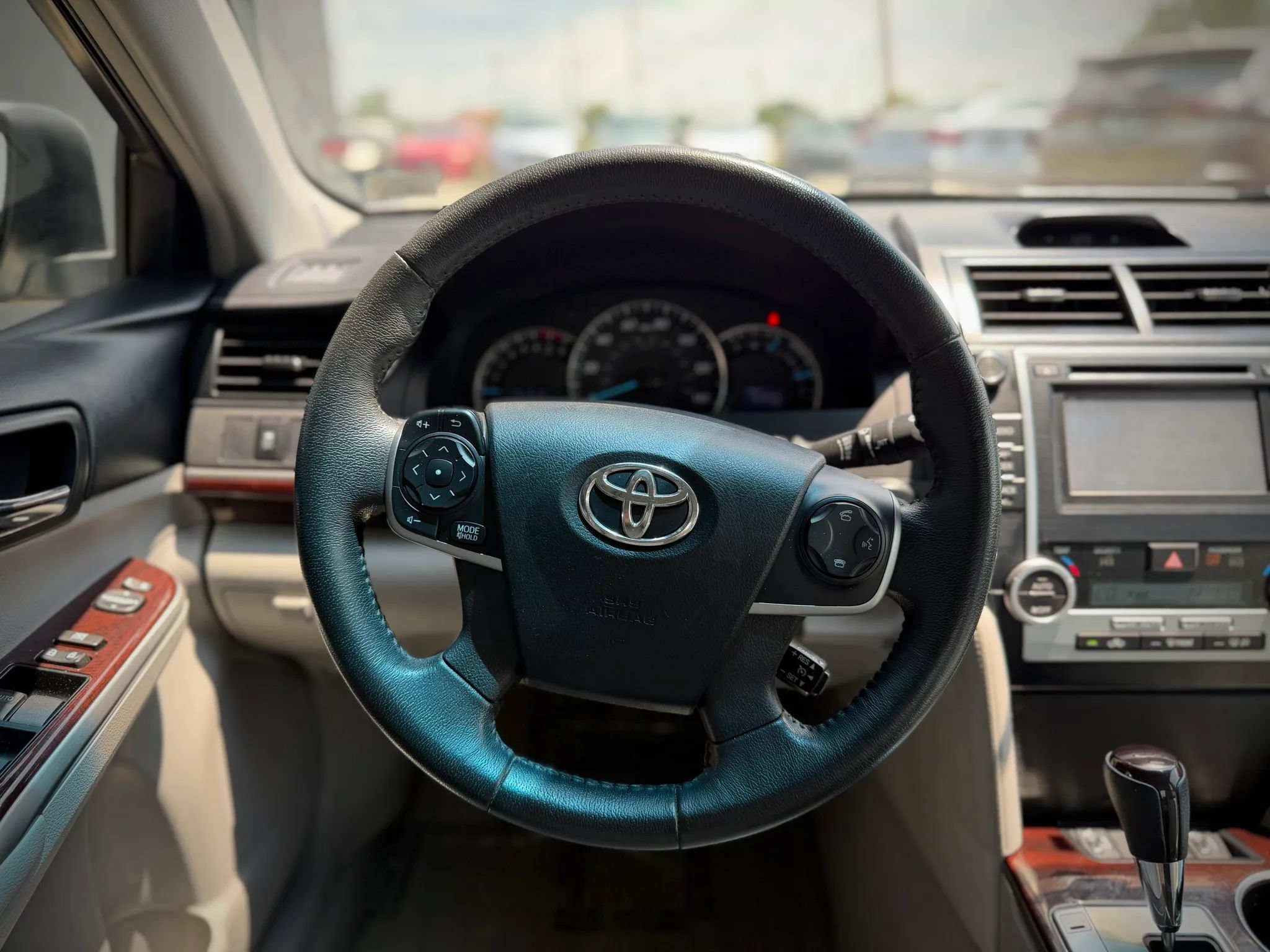 Used 2012 Toyota Camry XLE FWD image 10
