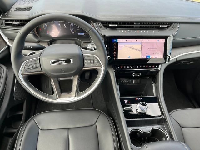 New 2026 Jeep Grand Cherokee L Limited w/ Limited Altitude Package AWD/4WD image 19
