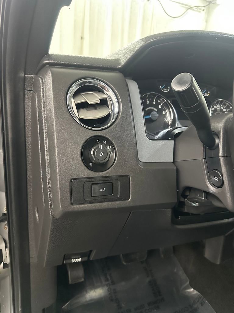 Used 2014 Ford F150 XLT w/ Equipment Group 302A Luxury image 17