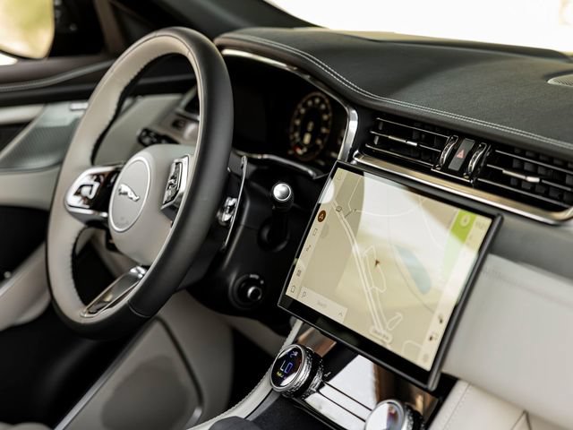 New 2026 Jaguar F-PACE R-Dynamic S AWD/4WD image 29