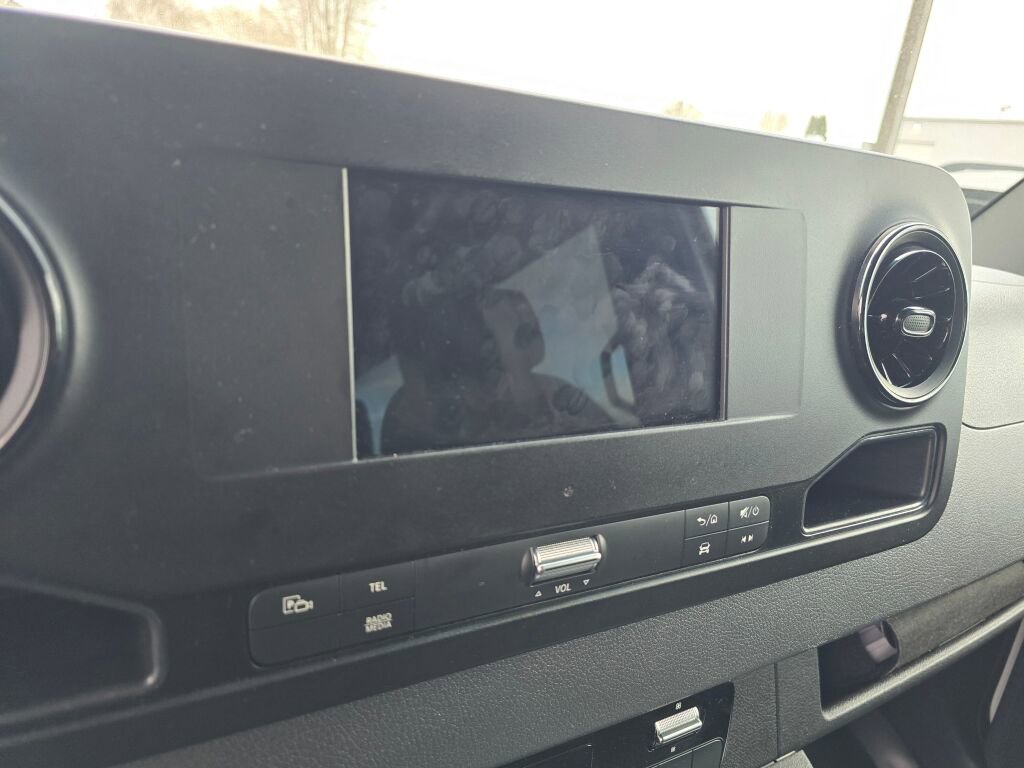 Used 2024 Mercedes-Benz Sprinter 2500 image 28