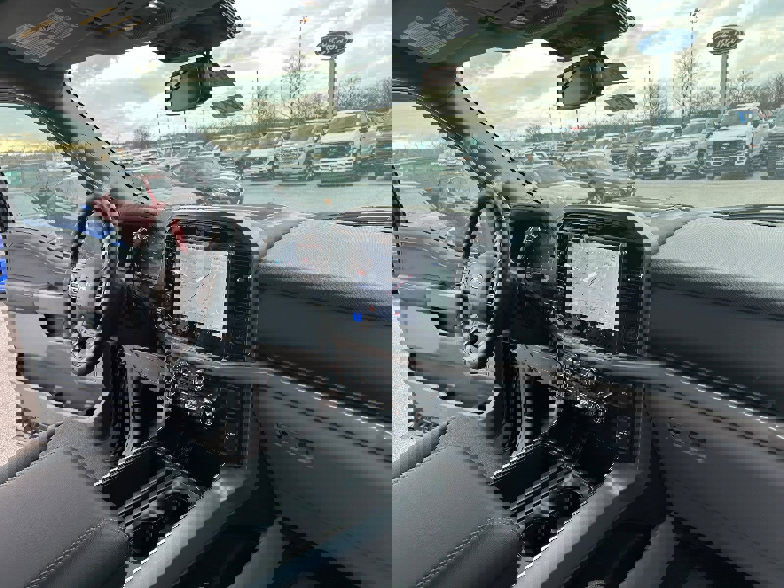 New 2026 Ford F150 XLT w/ Equipment Group 302A MID image 11