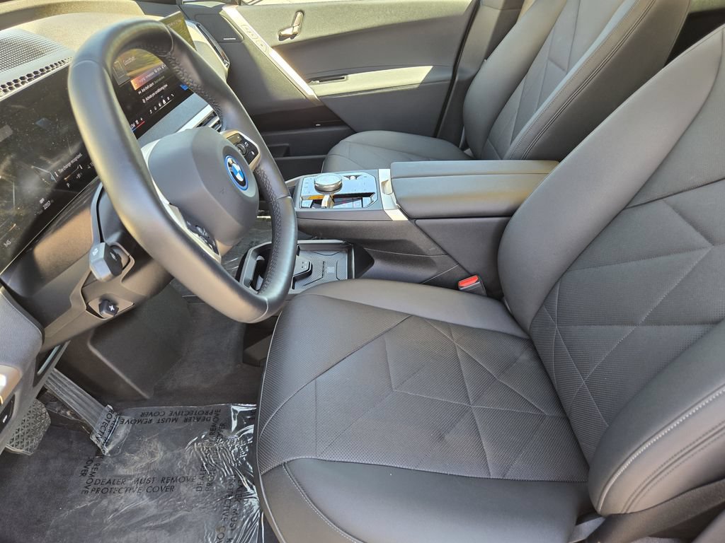 Certified 2024 BMW iX xDrive50 w/ Sport Package AWD/4WD image 16