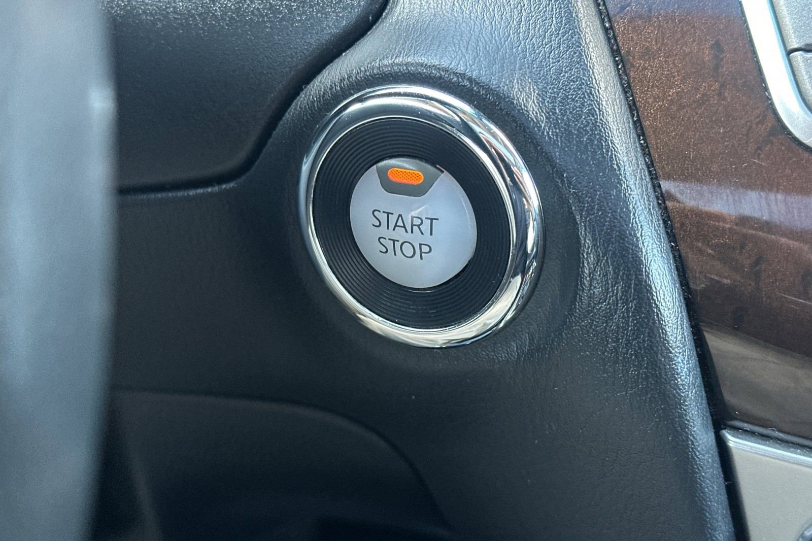 Used 2016 INFINITI QX60 AWD Hybrid image 31