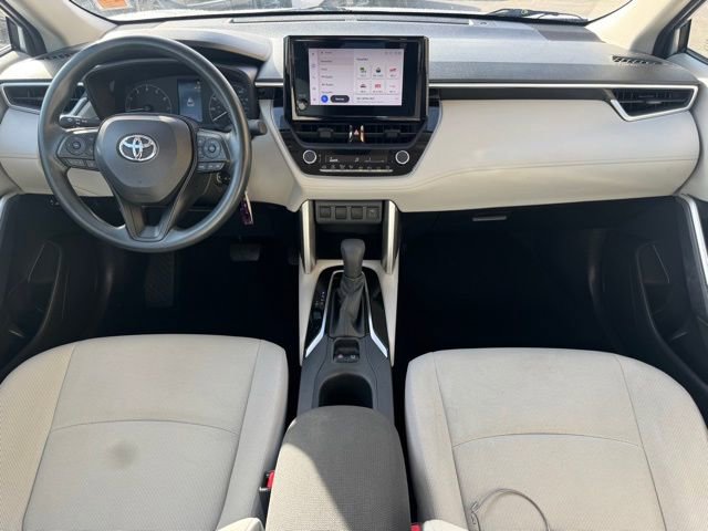 Used 2023 Toyota Corolla Cross L image 16