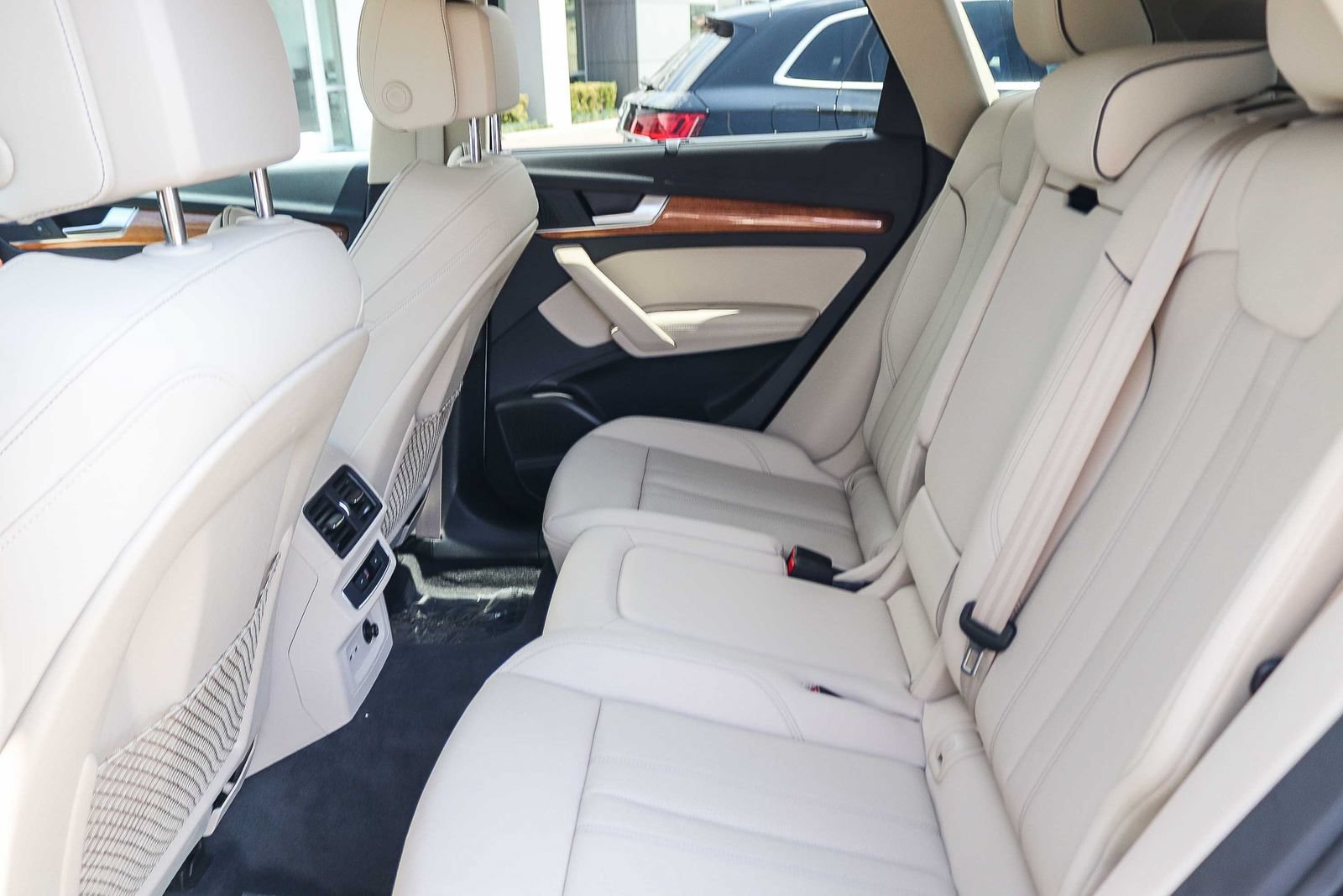 Certified 2023 Audi Q5 2.0T Premium Plus w/ Premium Plus Package AWD/4WD image 19