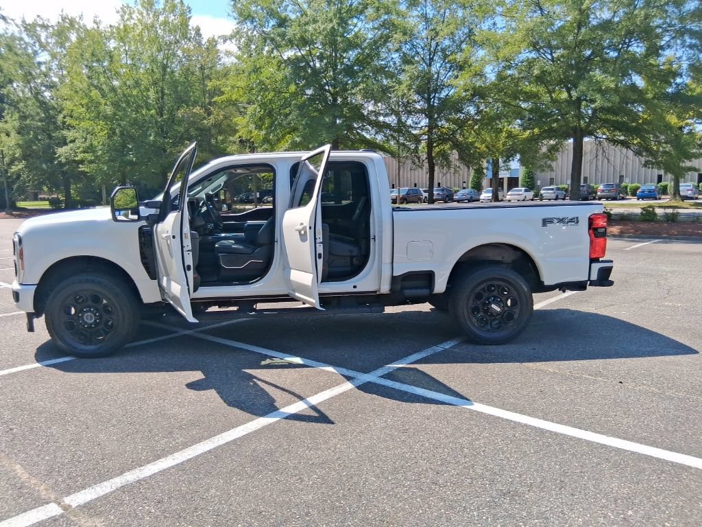 Used 2024 Ford F250 Lariat w/ Lariat Ultimate Package AWD/4WD image 19