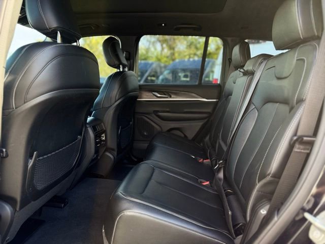 Certified 2024 Jeep Grand Cherokee Limited image 19