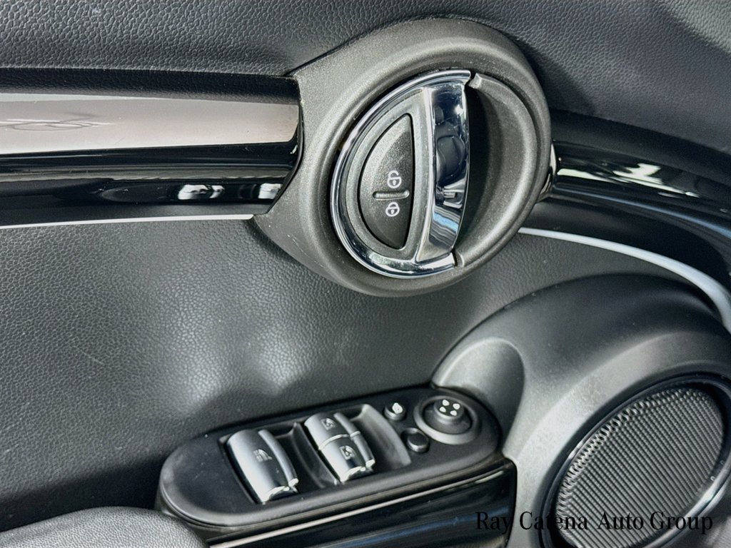 Used 2024 MINI Cooper S FWD image 18